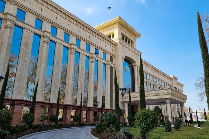 Президент назначил новых членов Сената Олий Мажлиса