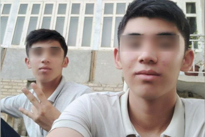 В Сырдарье автомобиль с пятью школьниками упал в канал, двое из них утонули