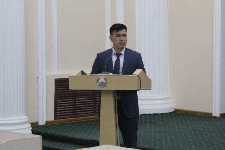 Прокуратура: Хоким Тахиаташского района взят под стражу