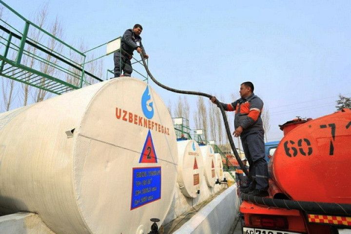На Бухарской нефтебазе выявлены факты незаконных поставок и хищений нефтепродуктов