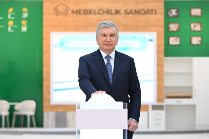 Шавкат Мирзиёев дал старт новым мощностям в Сурхандарьинской области