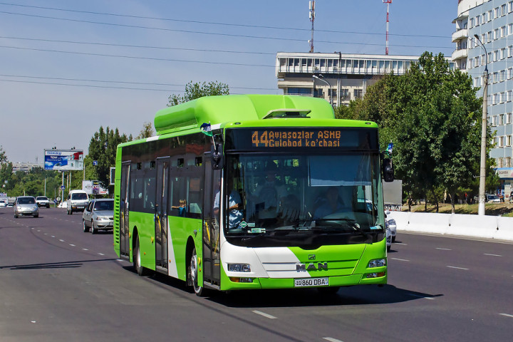 В Ташкенте изменили 35 автобусных маршрутов из-за ремонта на проспекте Навои