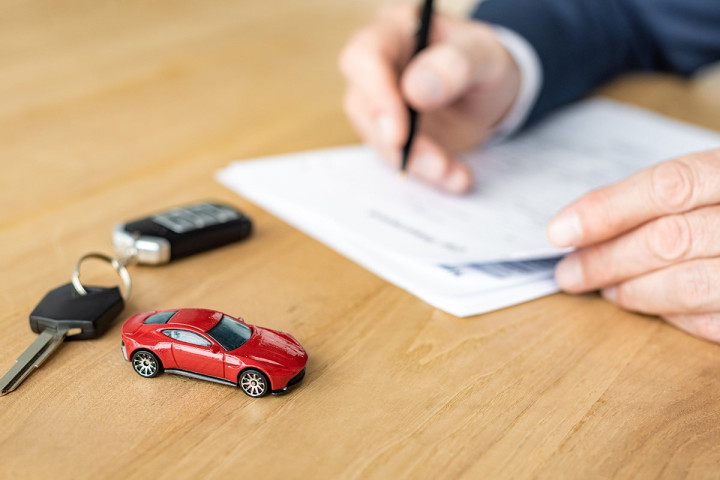 UzAuto Motors призвала граждан не покупать контракты у третьих лиц