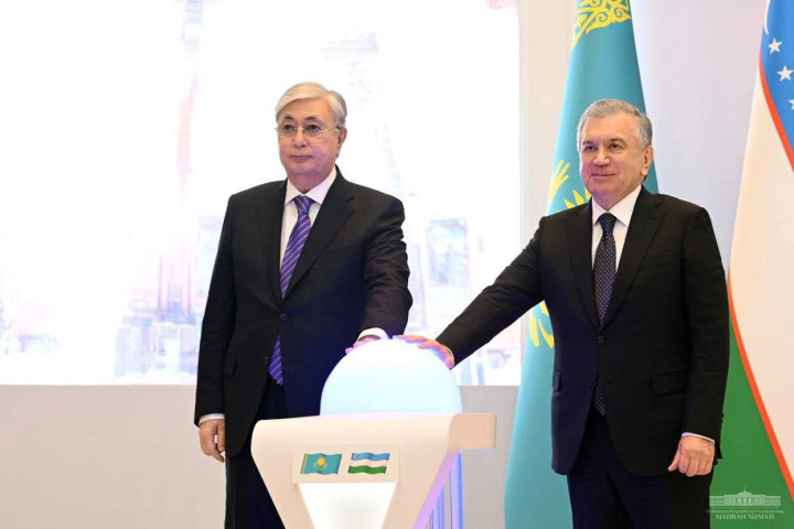 Президенты Узбекистана и Казахстана дали старт совместным проектам