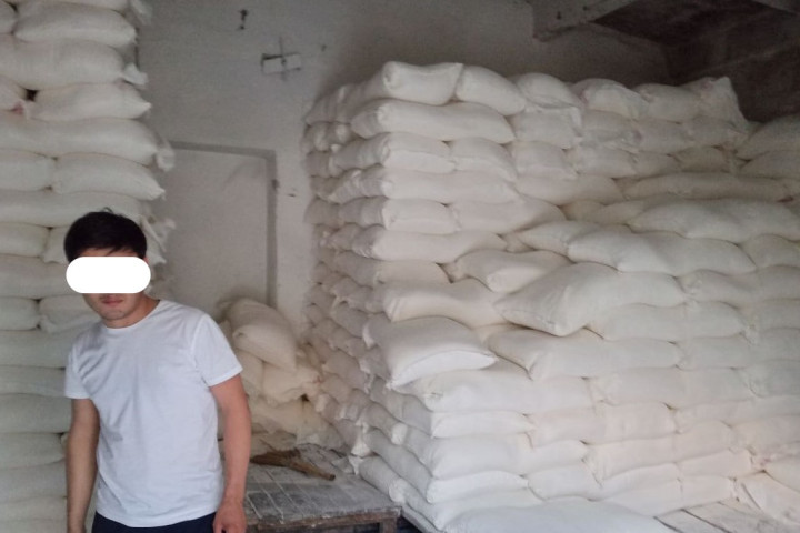 В Ферганской долине незаконно продали 65 тонн муки, предназначенной населению