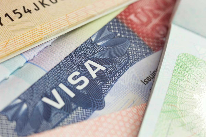 США просят ЕС ввести транзитные визы для узбекистанцев