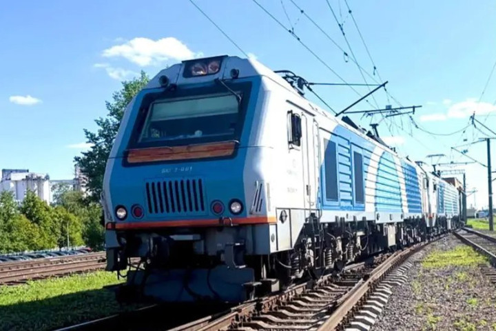 Из Беларуси в Узбекистан отправился еще один прямой грузовой поезд