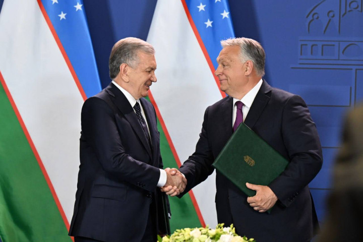 Президент Шавкат Мирзиёев и Премьер-министр Виктор Орбан подписали совместную декларацию