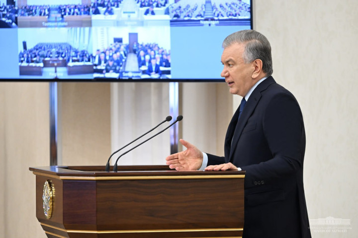 Премьер-министру поручили решить вопрос о соответствии занимаемой должности хокимов 16 районов