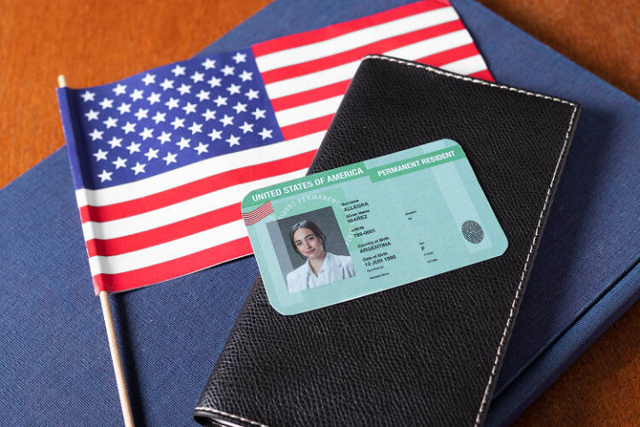 Суд обязал Госдеп США возобновить розыгрыш лотереи Green Card
