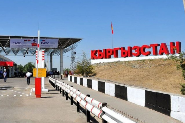 Почему 136 граждан Узбекистана не смогли попасть в Кыргызстан с начала года? - Комментарий погранслужбы КР
