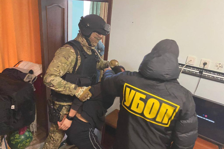 В Казахстане задержали вымогателей, насильно удерживавших узбекистанца
