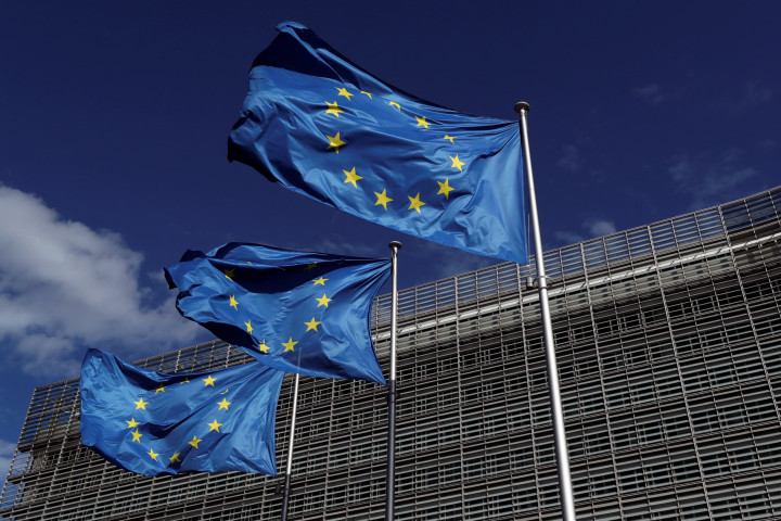 Евросоюз утвердил кредит Украине на 90 млрд евро и ввел 20-й пакет санкций против России
