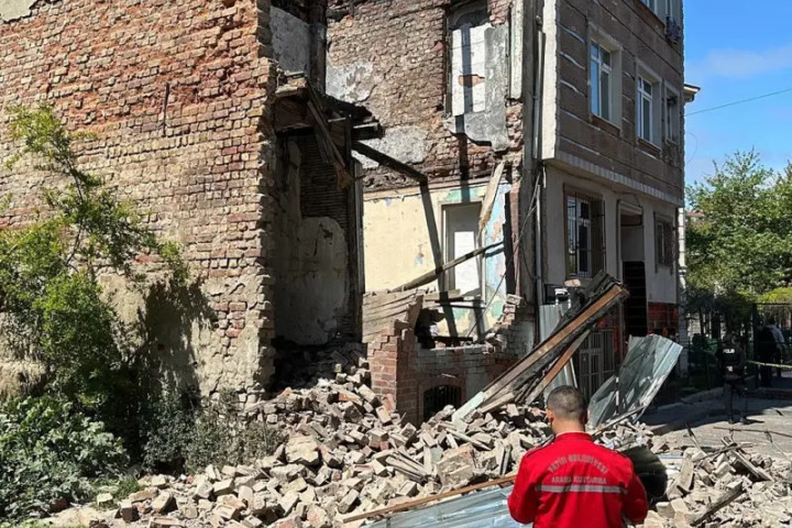 Узбекистанец скончался во время землетрясения в Стамбуле