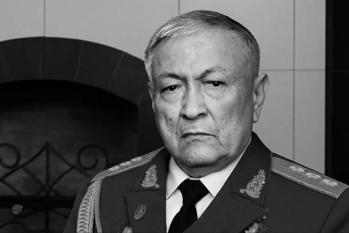 Ушел из жизни первый министр обороны Узбекистана Рустам Ахмедов