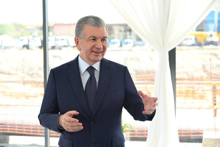 Президент Шавкат Мирзиёев ознакомился с новыми проектами Узбекского металлургического комбината