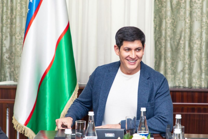 Отабек Умаров поздравил с Днём работников печати и средств массовой информации