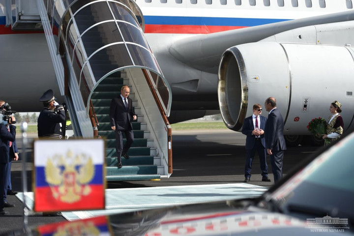 Президент России прибыл в Узбекистан с визитом
