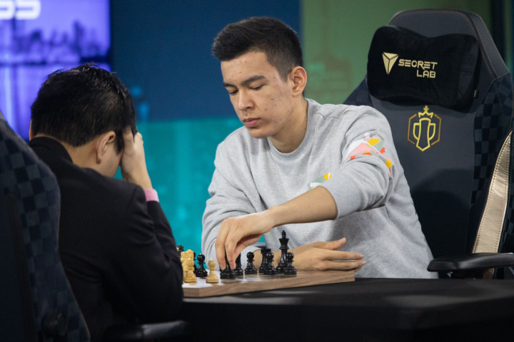 Нодирбек Абдусатторов завоевал третье место на турнире Champions Chess Tour