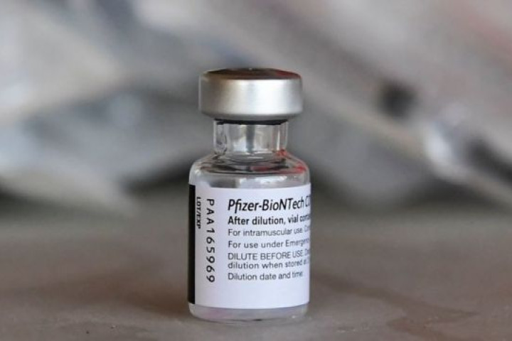 Узбекистан получил очередную партию вакцины Pfizer