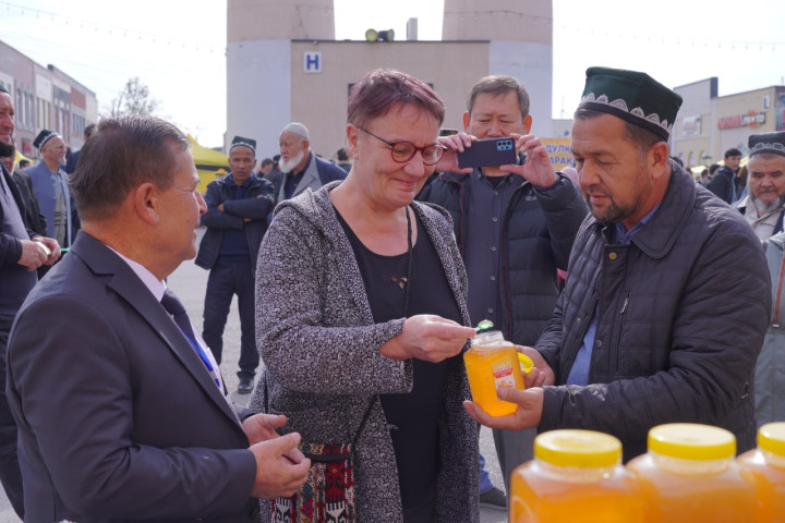 Наманган признан столицей производства медовой продукции
