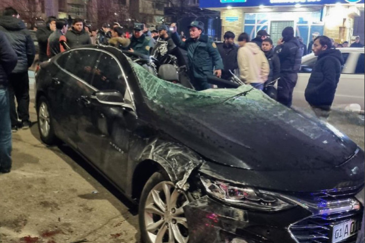 В сети появилось видео с моментом столкновения KIA и Malibu в Шайхантахурском районе