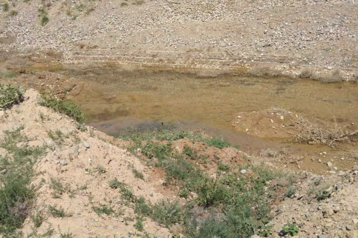 В Наманганской области обнаружена утечка воды из местного водохранилища