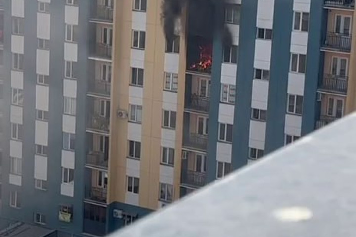 В Бектемирском районе произошёл пожар в многоэтажном доме