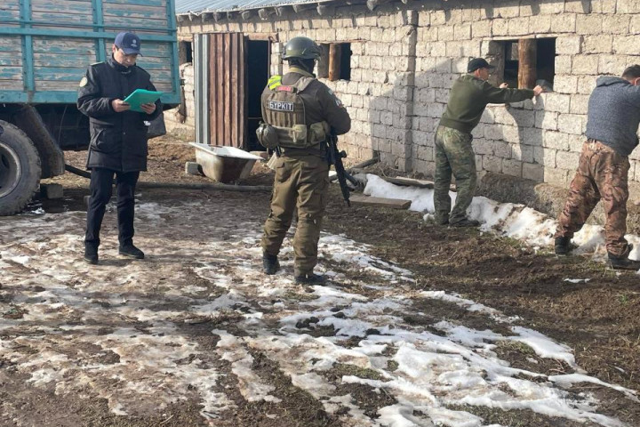 На казахско-узбекской границе обнаружен туннель контрабандистов протяженностью 450 метров
