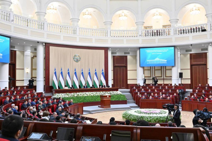 Формирование фракций политических партий в Законодательной палате завершено