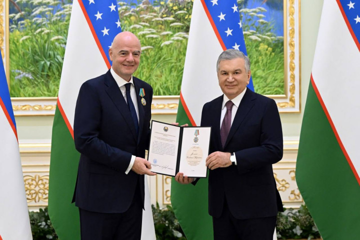 Президент ФИФА награжден орденом «Дустлик»