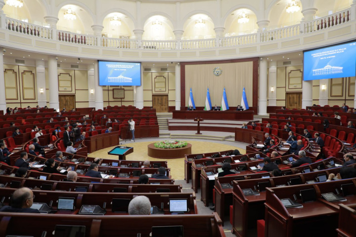 В Узбекистане за полтора года в 494 проектах, разработанных госорганами, выявлено 762 коррупционных фактора