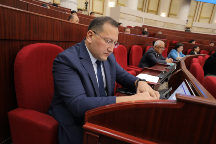 Депутаты приняли в первом чтении законопроект об укреплении гарантий предпринимательской деятельности