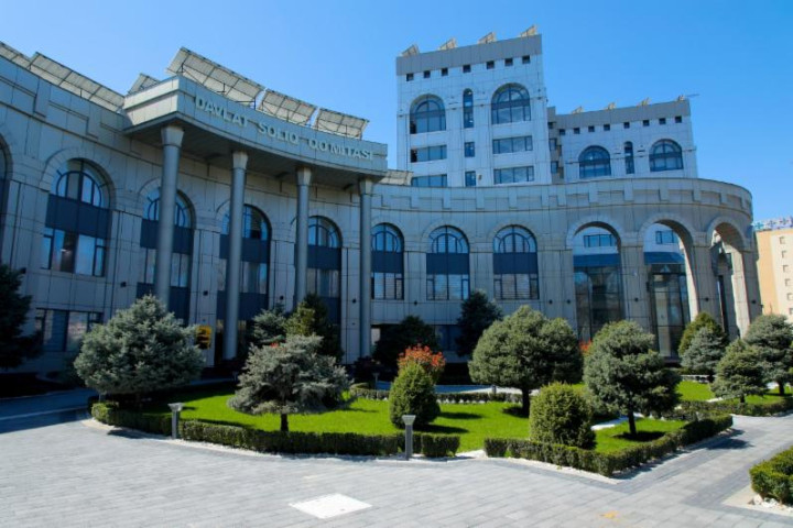 В Узбекистане ряд начальников налоговых управлений уволен за ошибки и недочеты