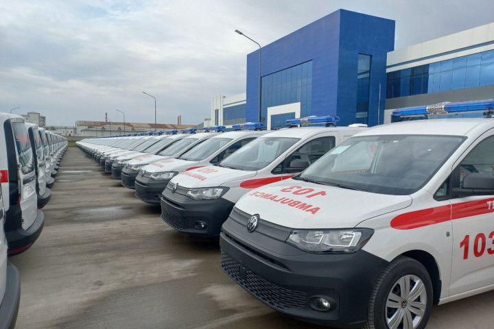 Минздраву передано уже 700 новых автомобилей скорой помощи