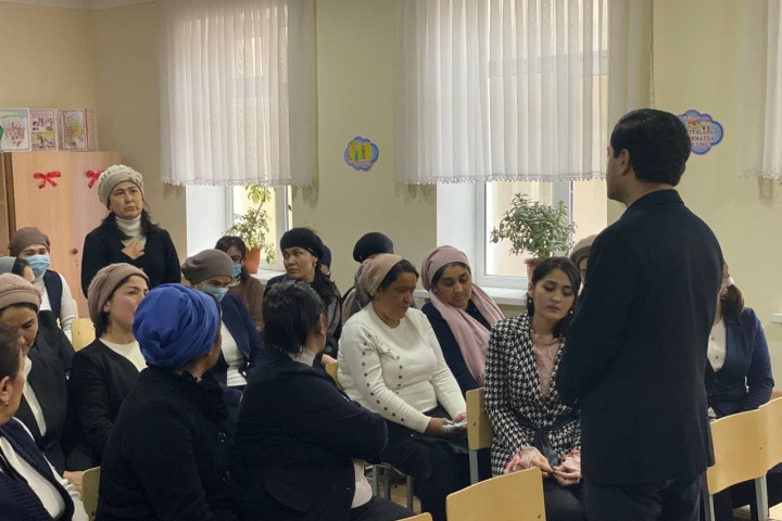 Министр народного образования Бахтиёр Саидов встретился с учителями, которых заставили публично извиняться