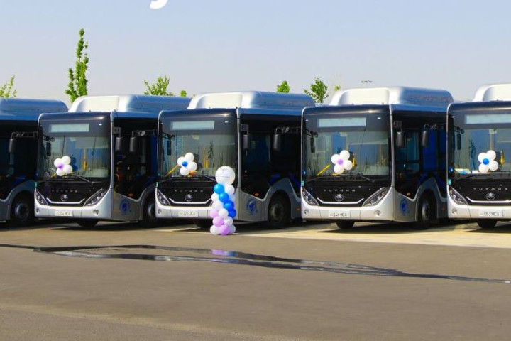 С начала 2025 года в регионы Узбекистана доставили 241 автобус и 133 микроавтобуса