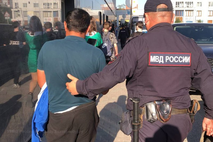 В Москве в ходе рейда «Нелегал» задержано 150 мигрантов. Среди них есть узбекистанцы