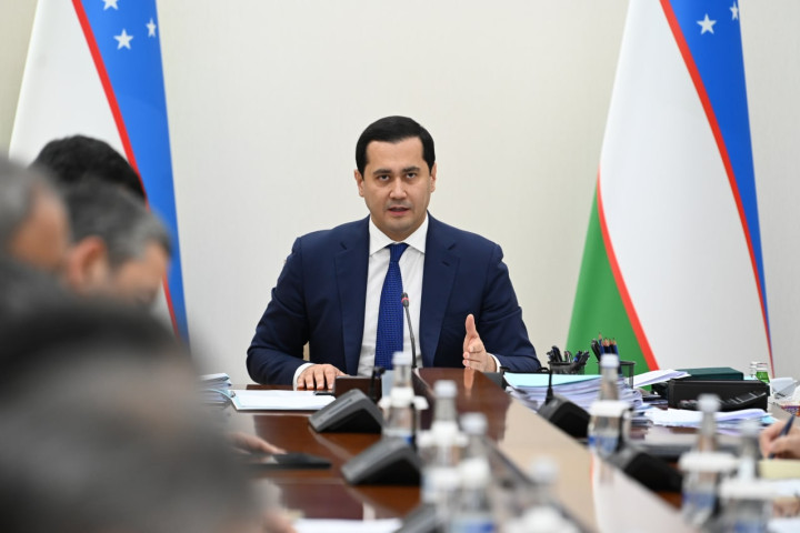 Увеличение поставок сжиженного газа, угля и устранение аварий в электроэнергетике. Глава администрации Президента провел очередное совещание