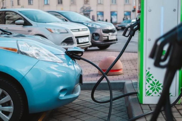 Мировые продажи электромобилей в 2024 году достигнут рекордных показателей