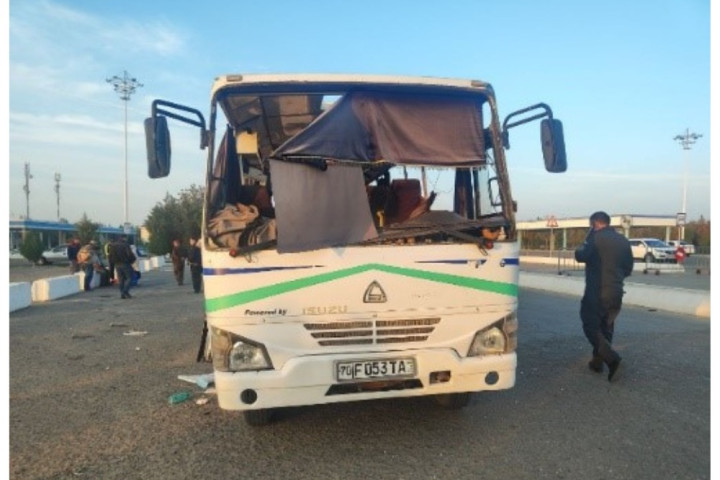 В результате взрыва баллона автобуса в Кашкадарье пострадало 24 человека