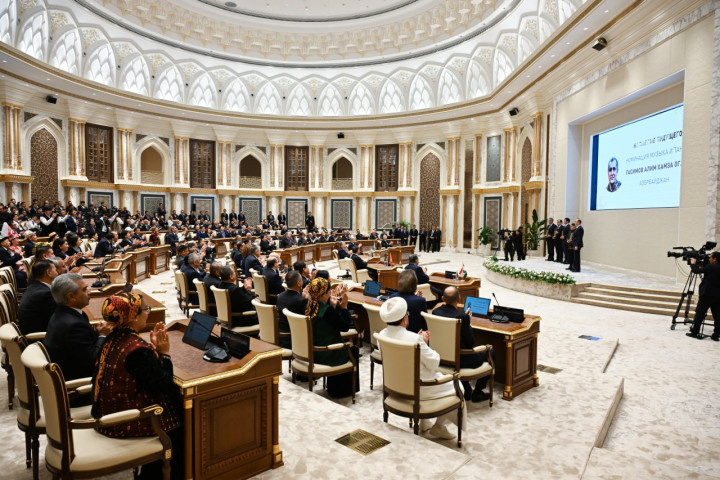 В Ташкенте наградили первых лауреатов международной премии «Келажак мероси»