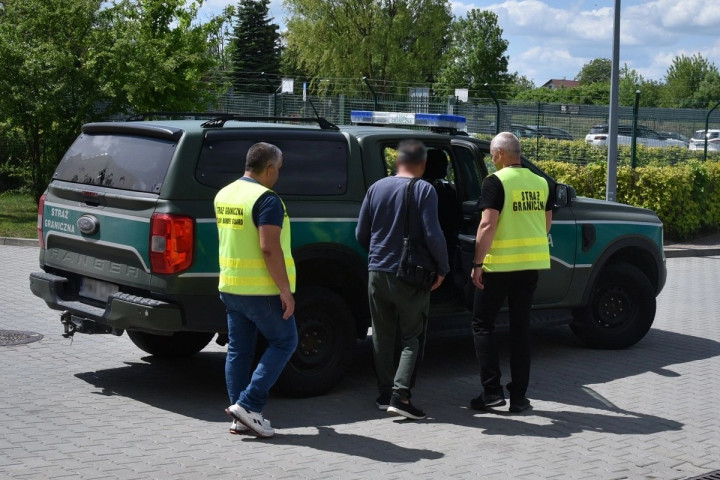 Польские власти выслали узбекистанца за нелегальную перевозку мигрантов из Беларуси