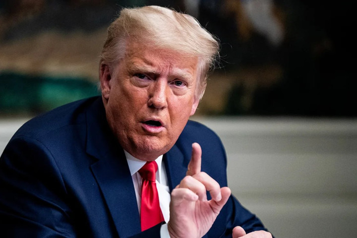 Трамп угрожает Китаю 50% пошлинами в ответ на тарифы Пекина