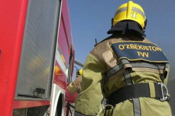 В Самаркандской области загорелось кладбище