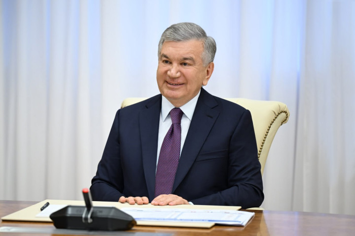 Президент поздравил работников печати и СМИ с профессиональным праздником