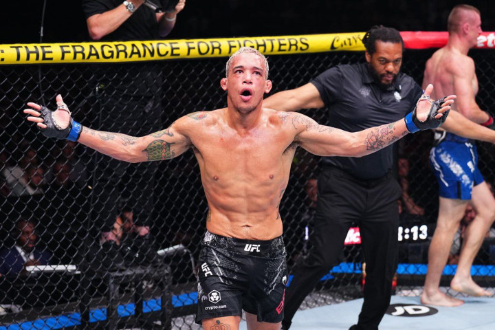 Боец UFC оскорбил узбекистанцев и не прошёл взвешивание