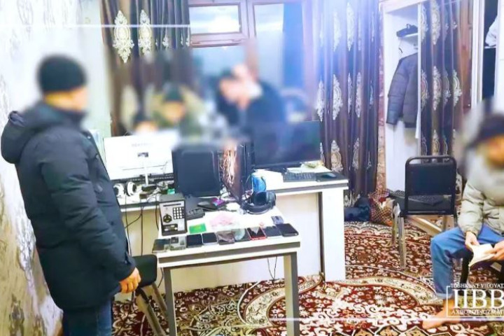В Узбекистане взяты под стражу мошенники, продававшие несуществующие конфискованные товары в соцсетях