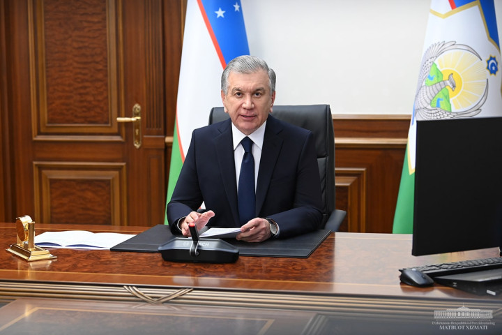 Президент поставил задачу довести число госуслуг, оказываемых через центры, до 300, а через мобильные приложения – до 200