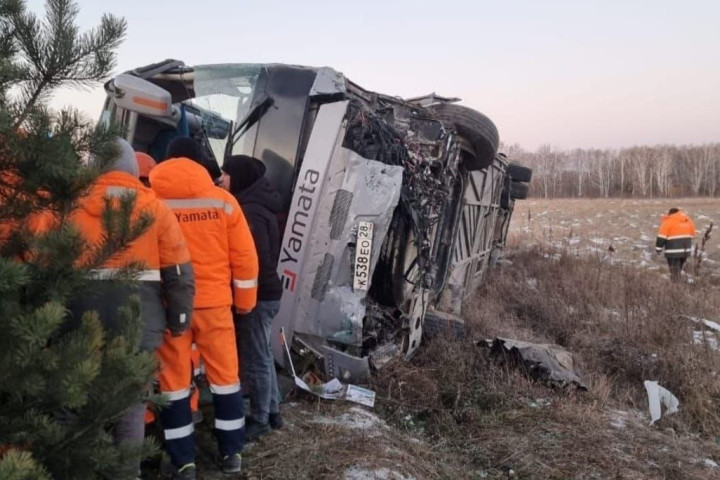 В России автобус с мигрантами из Узбекистана попал в ДТП